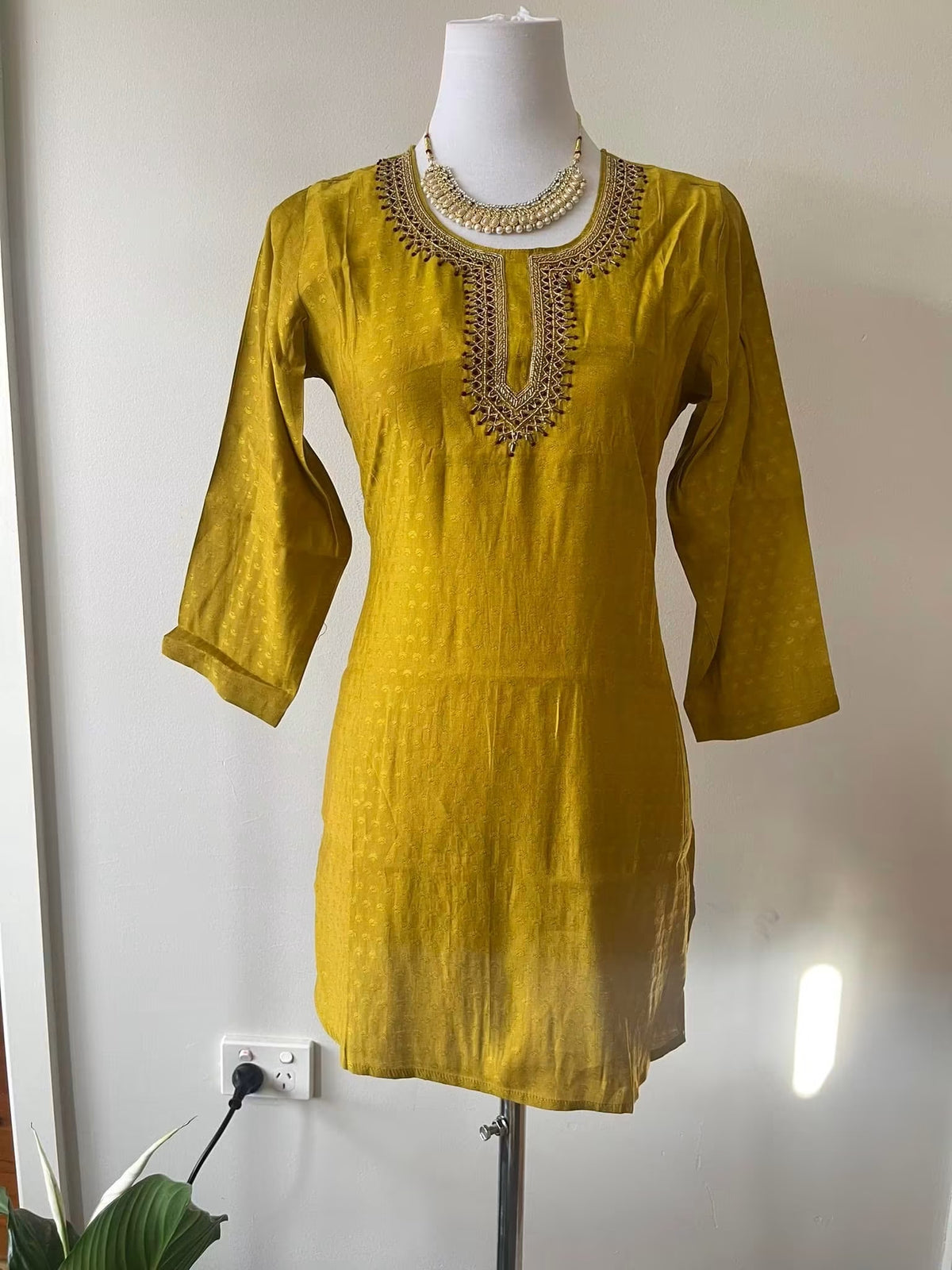 mustered kurtha